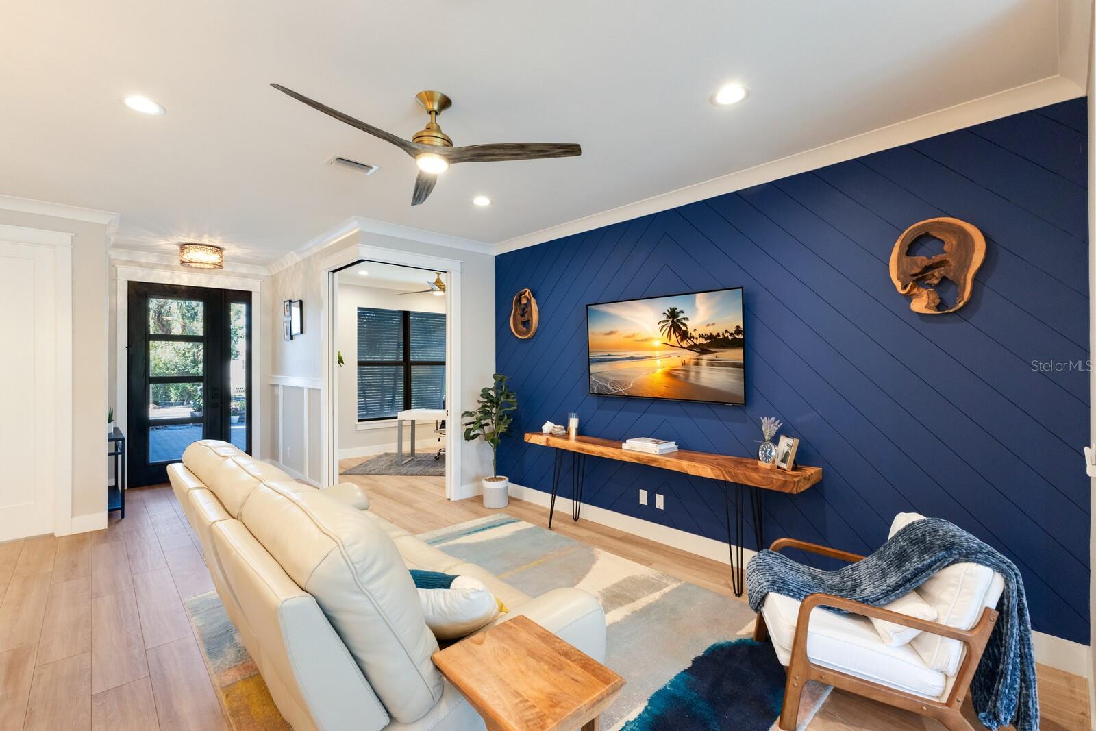 2823 MARSHALL DR — photo 8