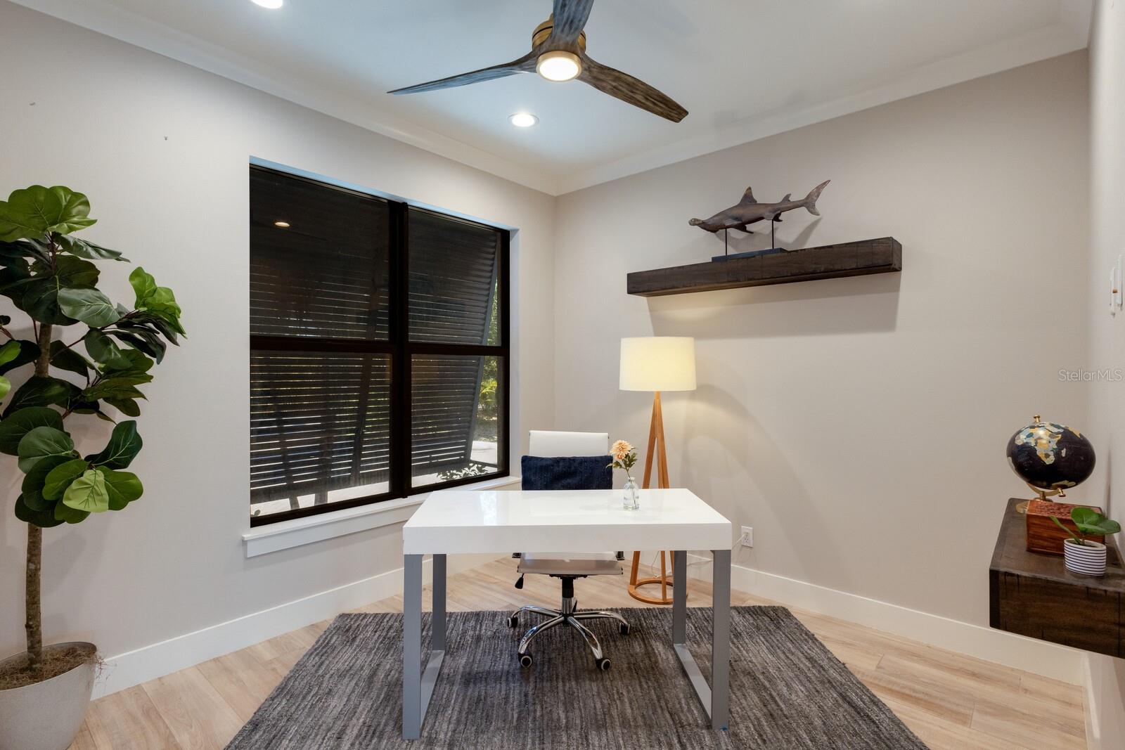 2823 MARSHALL DR — photo 18