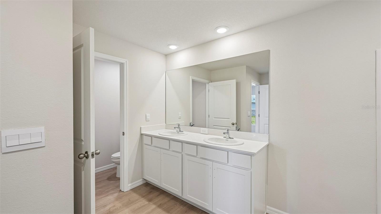 17526 WHISKEY CREEK TRL — photo 18