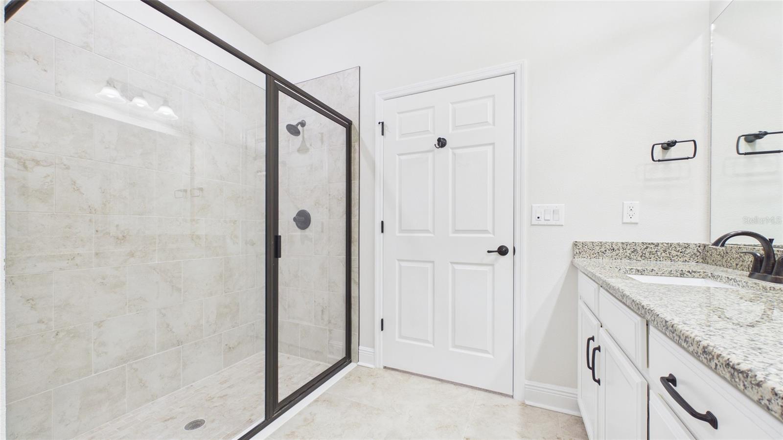 13890 KINGFISHER GLEN DR — photo 32