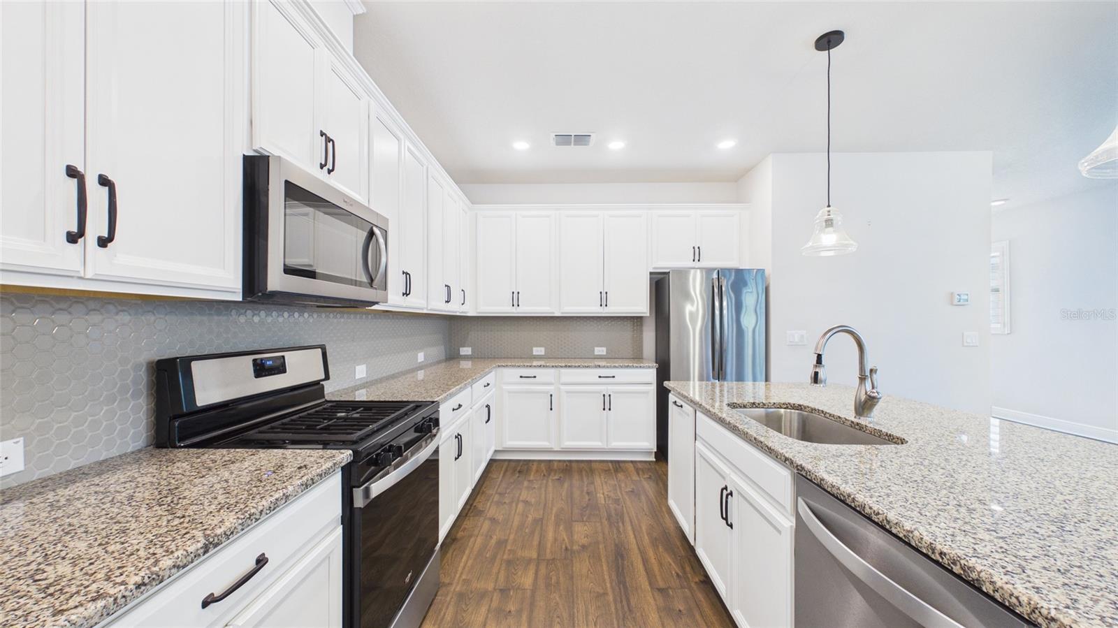 13890 KINGFISHER GLEN DR — photo 17