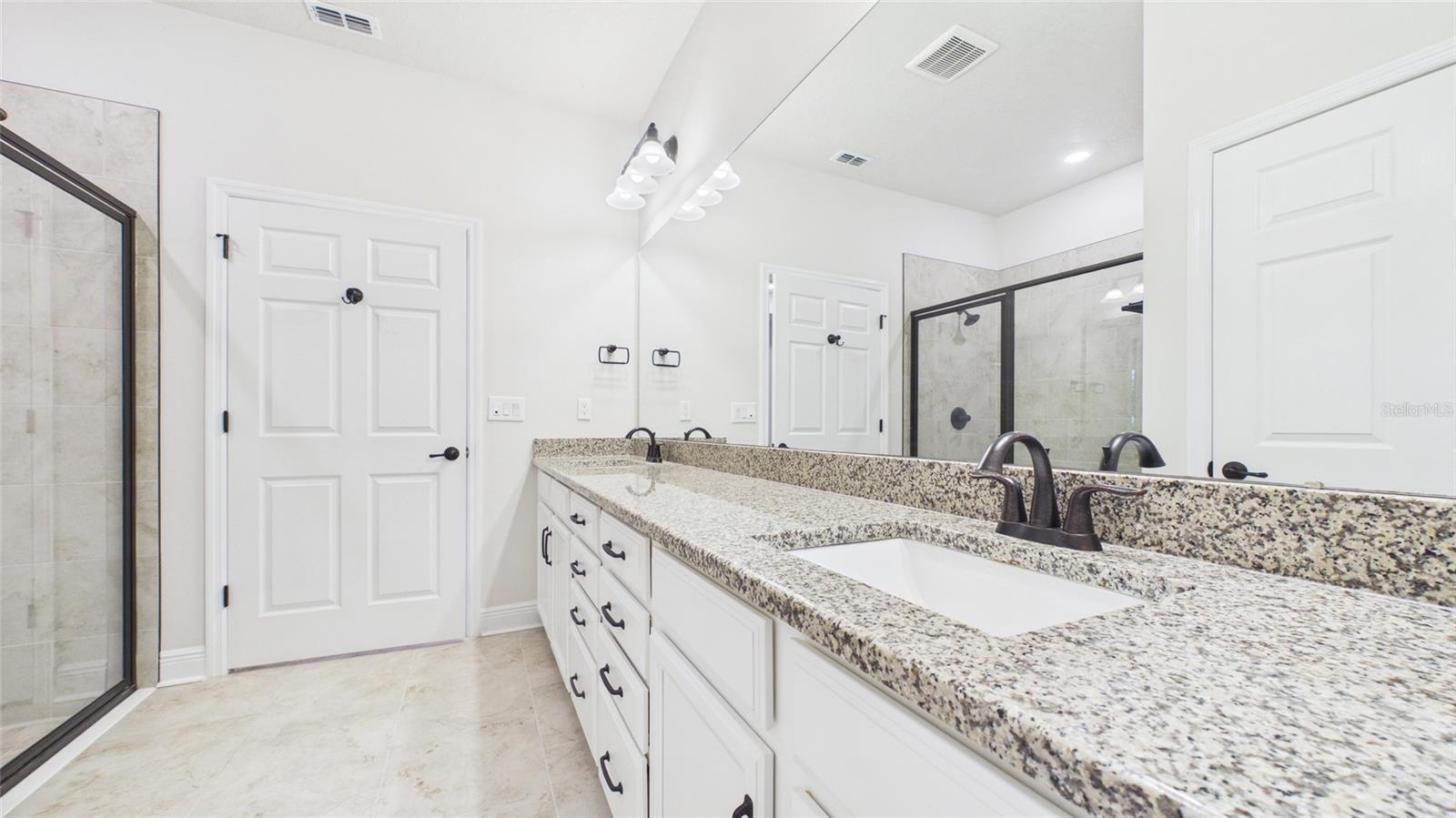 13890 KINGFISHER GLEN DR — photo 34
