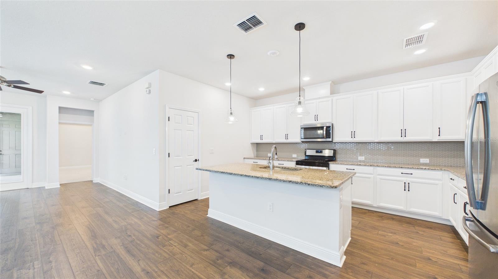 13890 KINGFISHER GLEN DR — photo 19