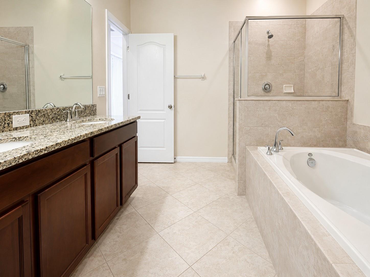 13814 BEE TREE CT — photo 45