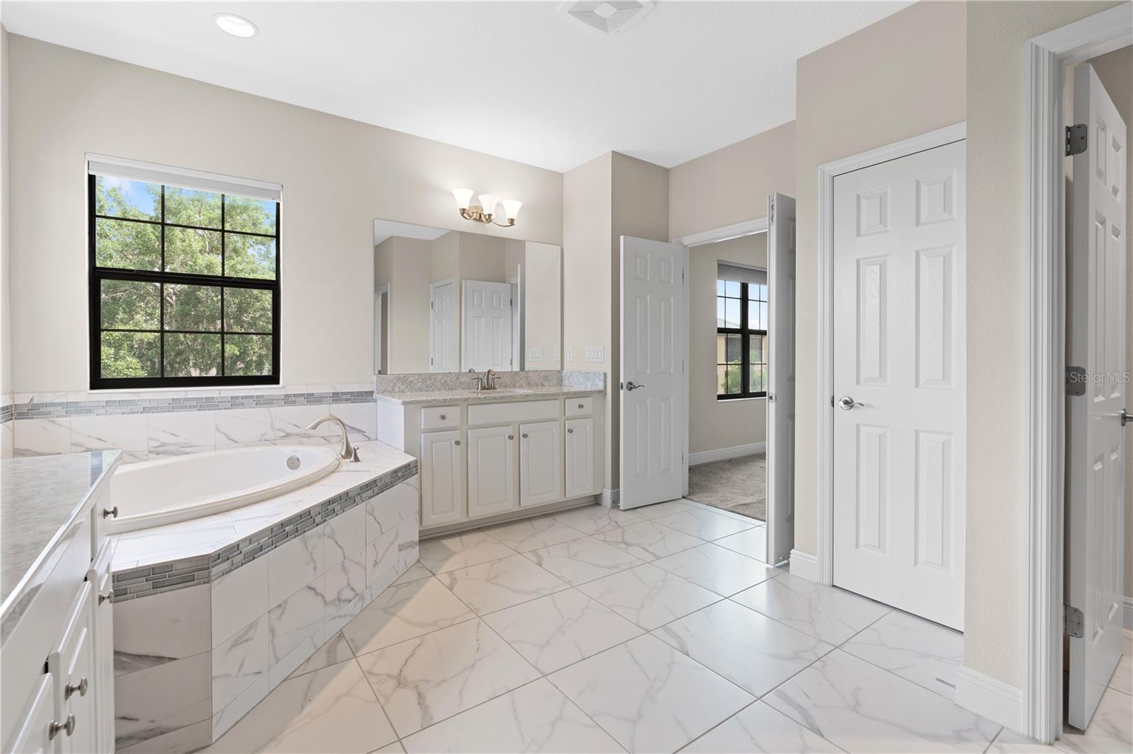 13830 MOONSTONE CANYON DR — photo 35