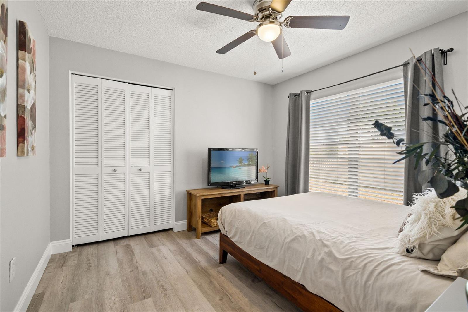 12908 LONGCREST DR — photo 17