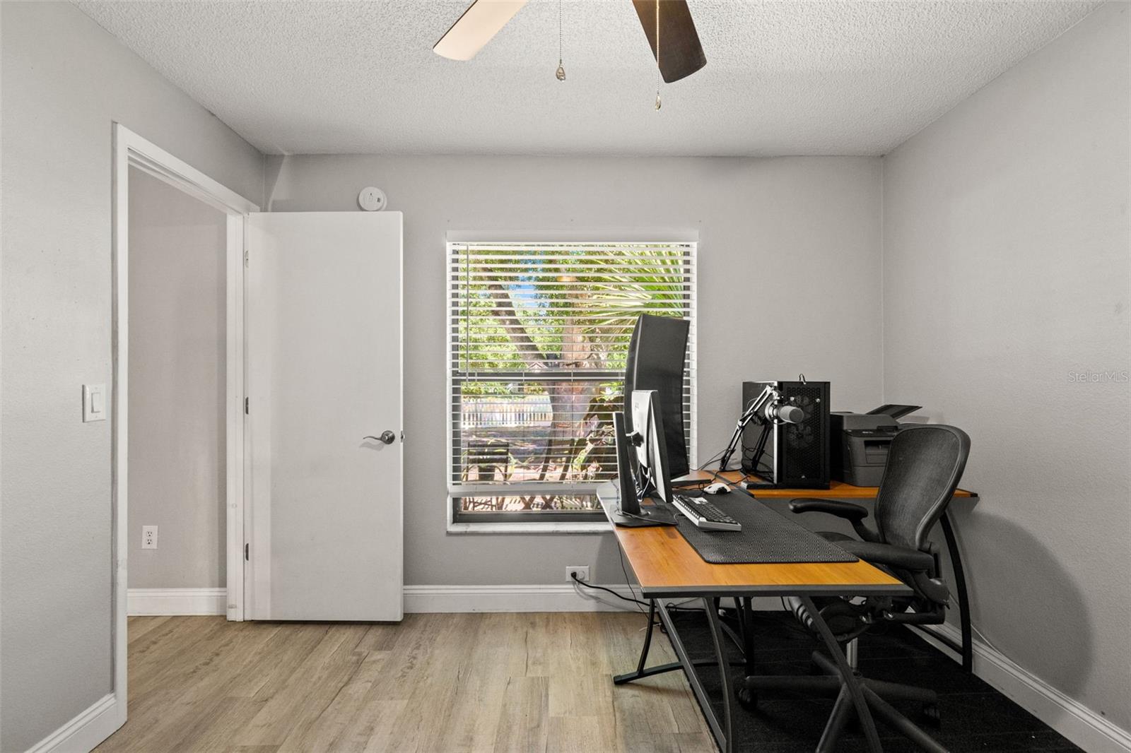 12908 LONGCREST DR — photo 20