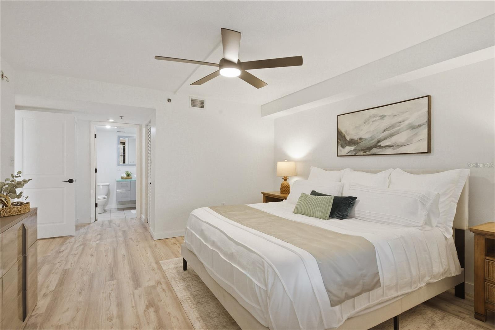 701 S MADISON AVE #420 — photo 19
