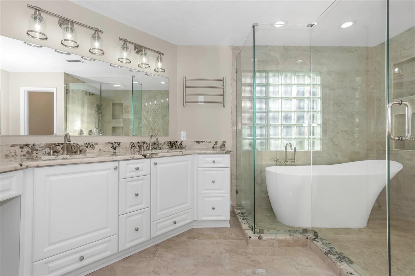 5250 MACOSO CT — photo 34