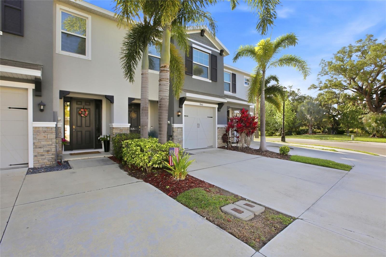 Home in SARASOTA — photo 2