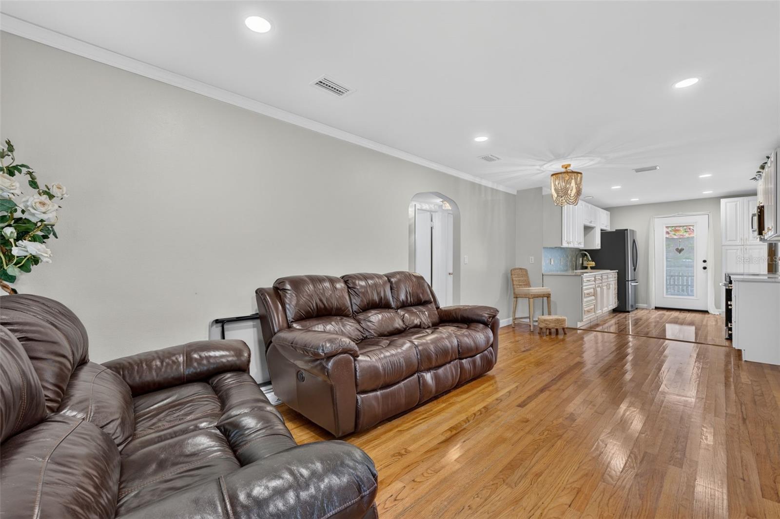 519 NORFOLK ST — photo 10