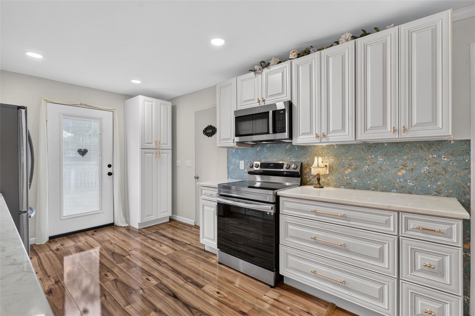 519 NORFOLK ST — photo 5