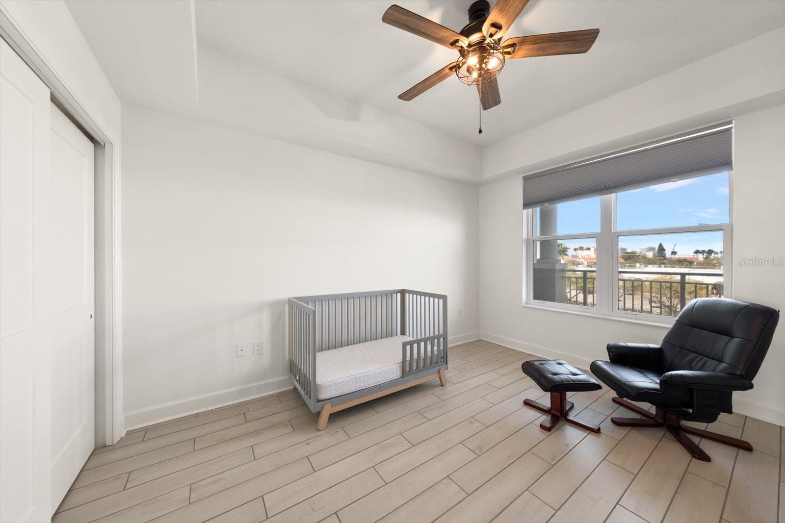 125 ISLAND WAY #402 — photo 18