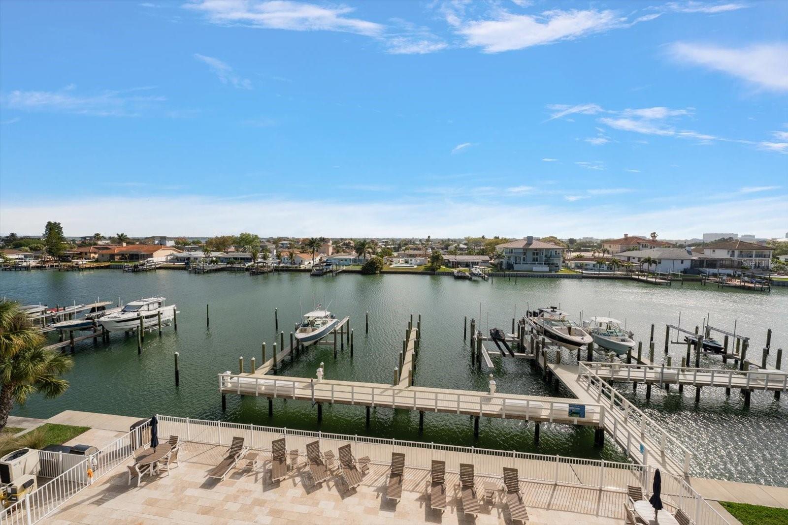 125 ISLAND WAY #402 — photo 4