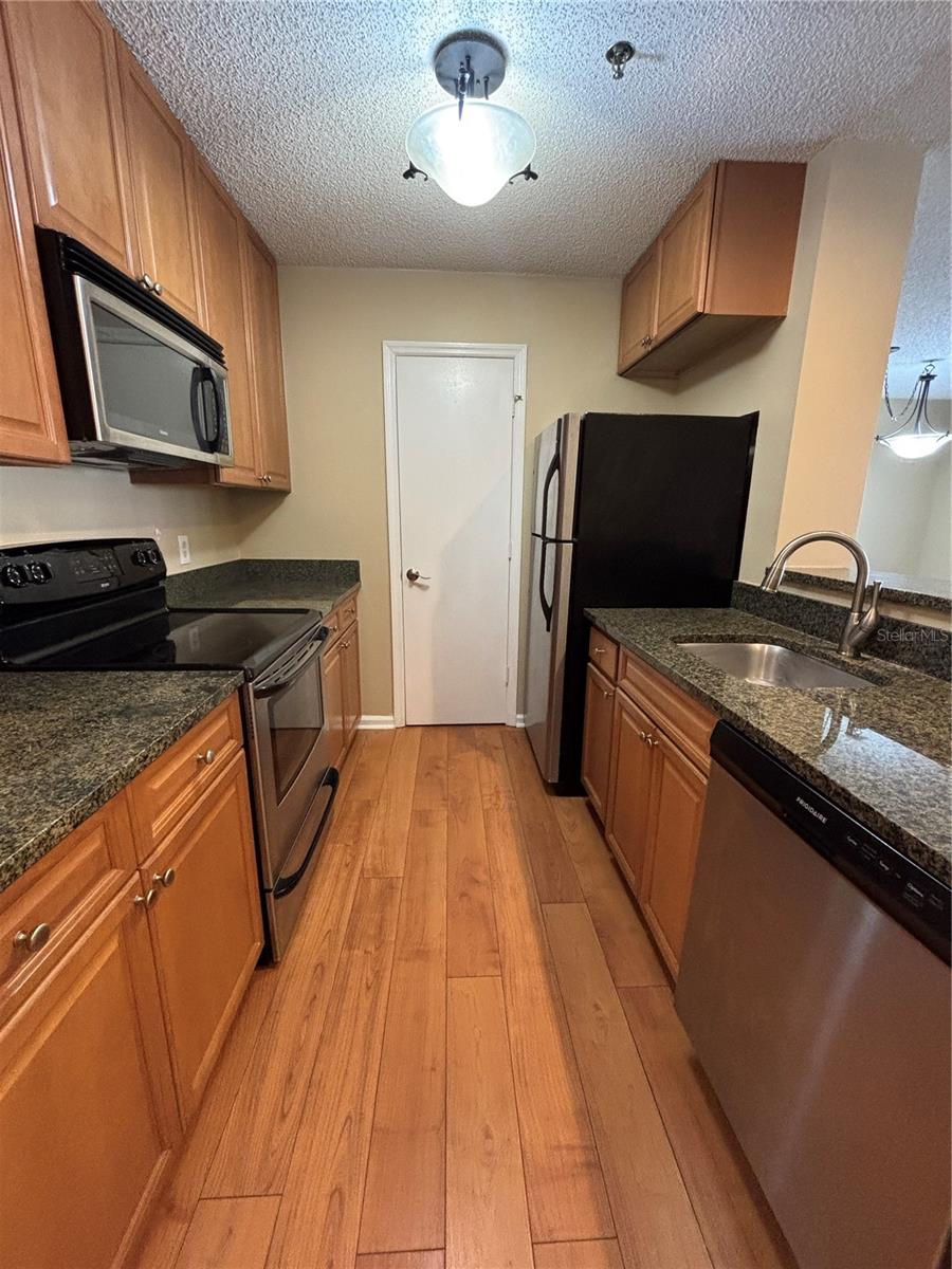 11901 4TH ST N #7107 — photo 9