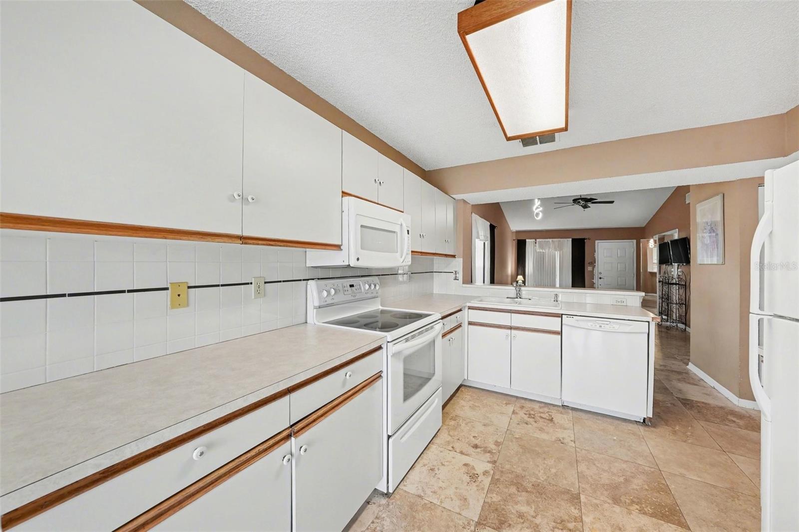 7816 HARDWICK DR #1011 — photo 15