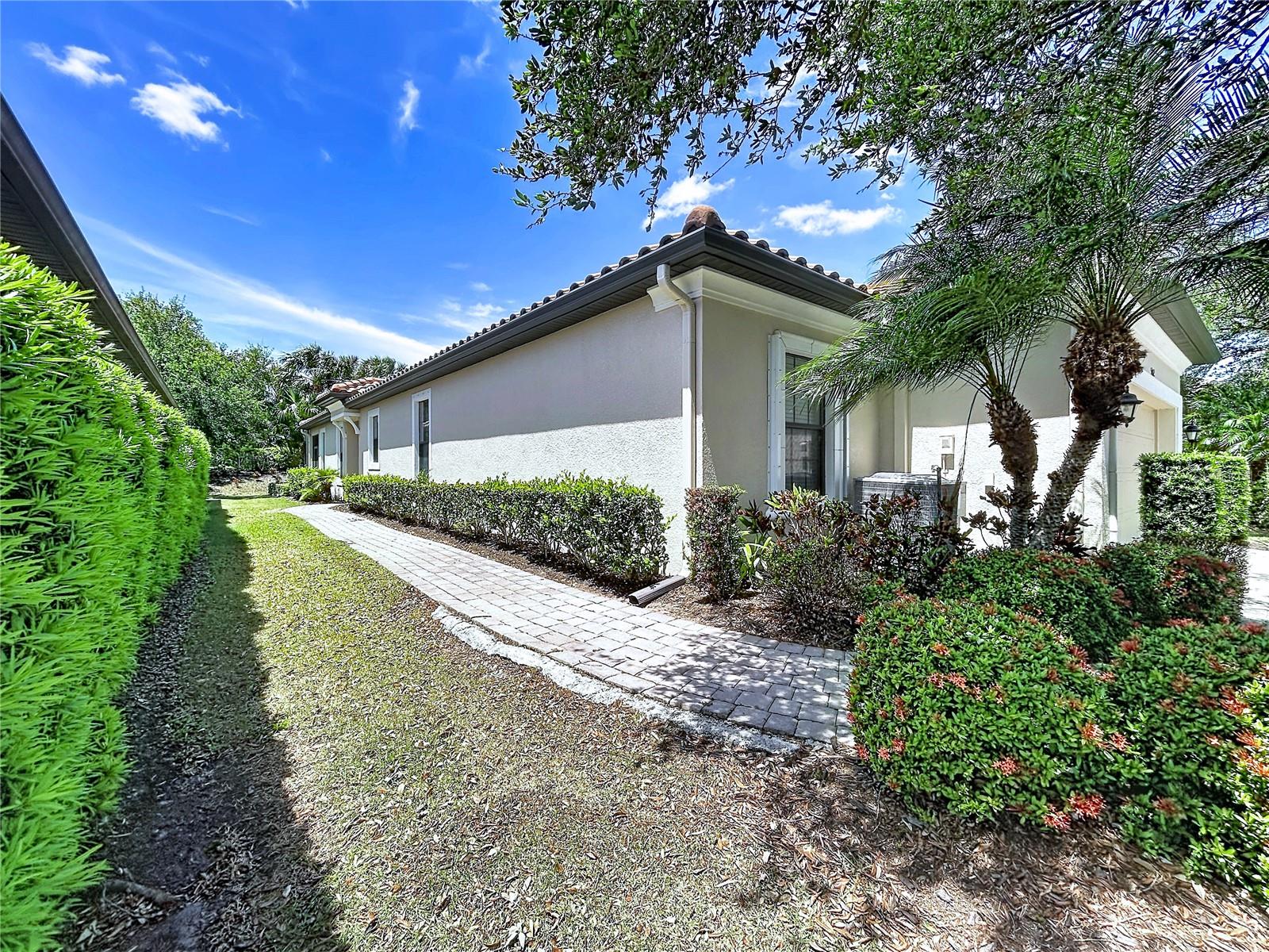 5102 SAVONA RUN — photo 44