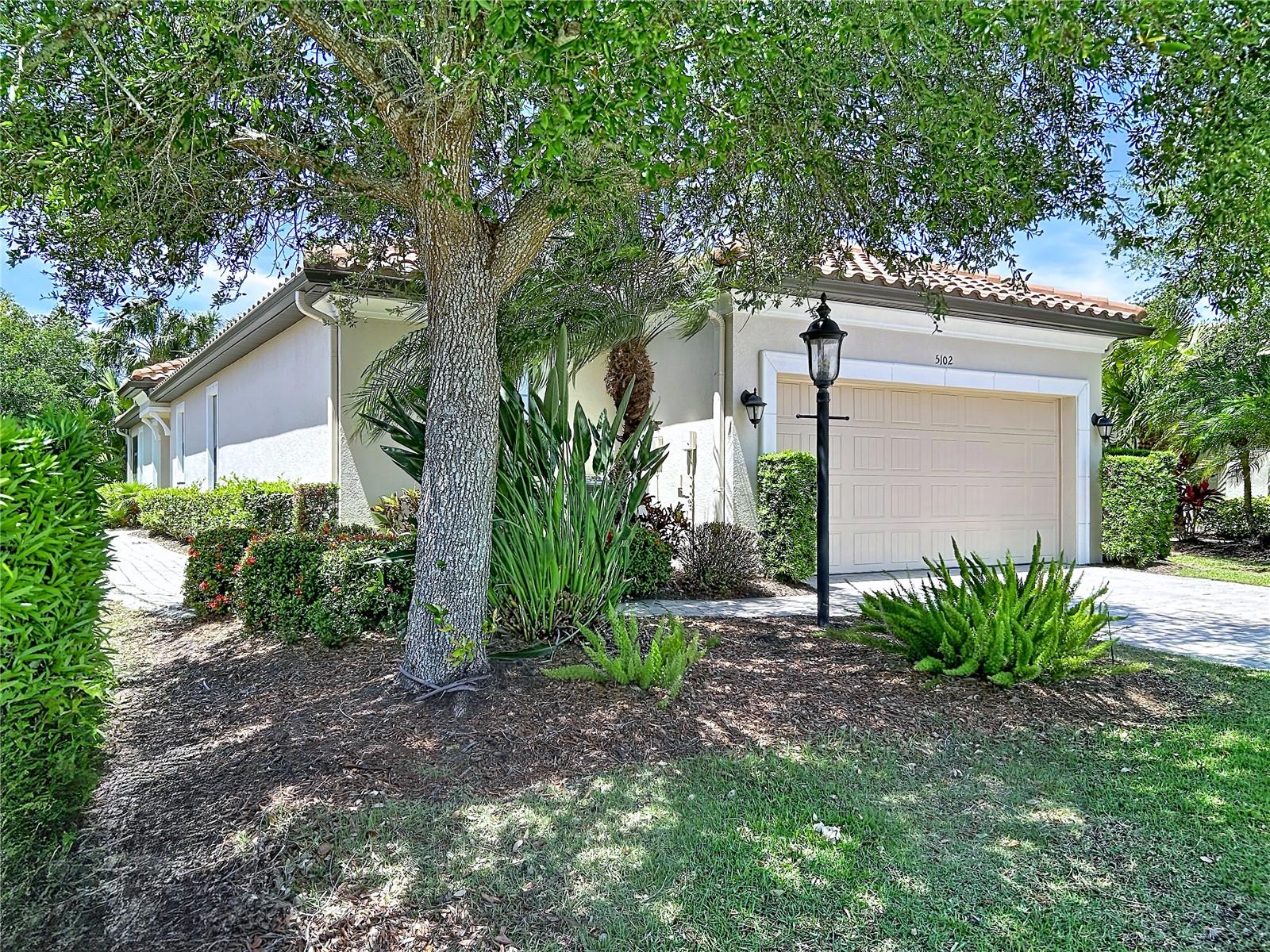 5102 SAVONA RUN — photo 2
