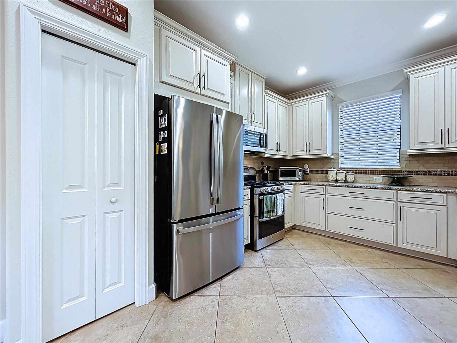 5102 SAVONA RUN — photo 10