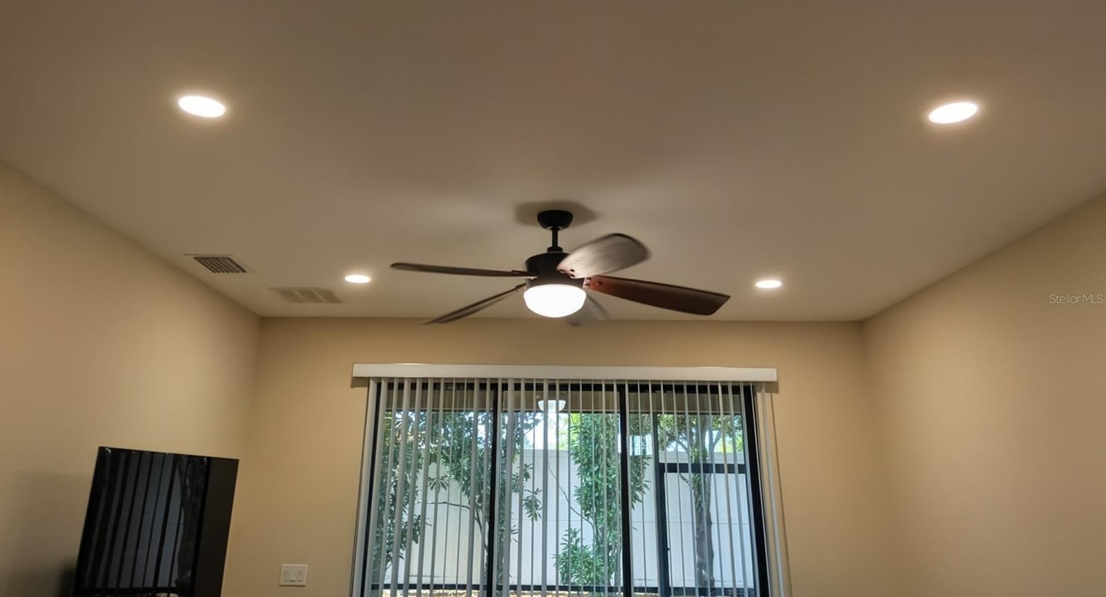 2527 SILVERBACK CT — photo 60