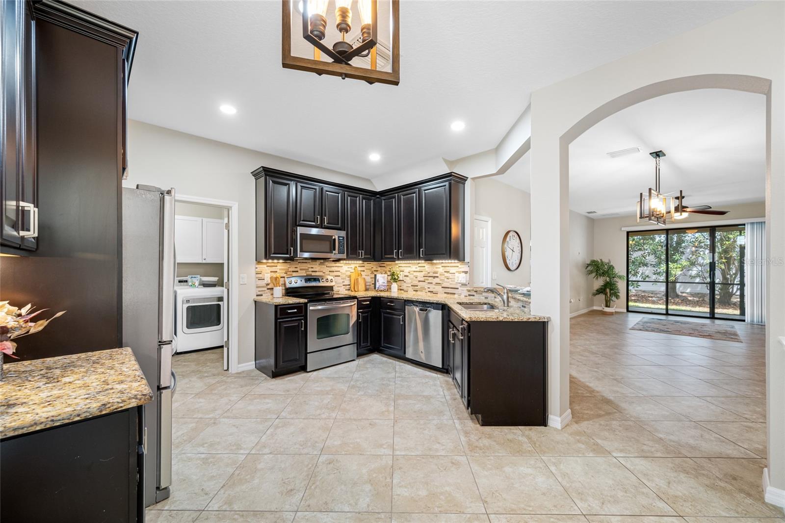 2527 SILVERBACK CT — photo 21