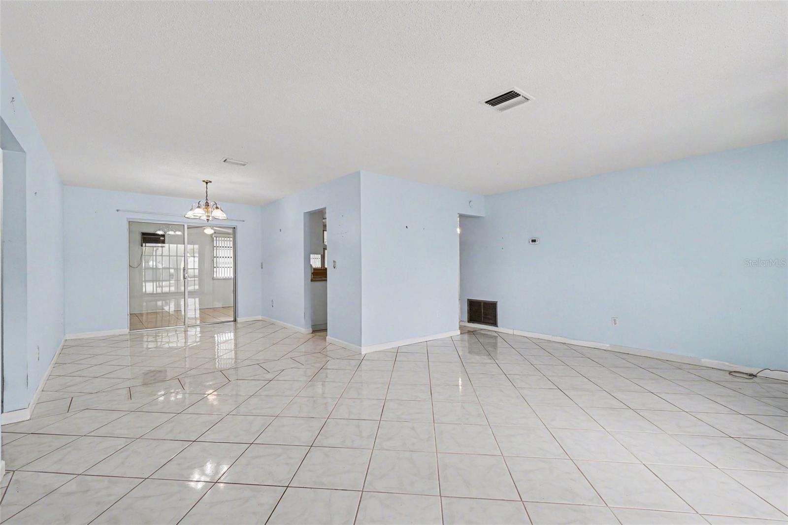 6535 MARIUS RD — photo 2