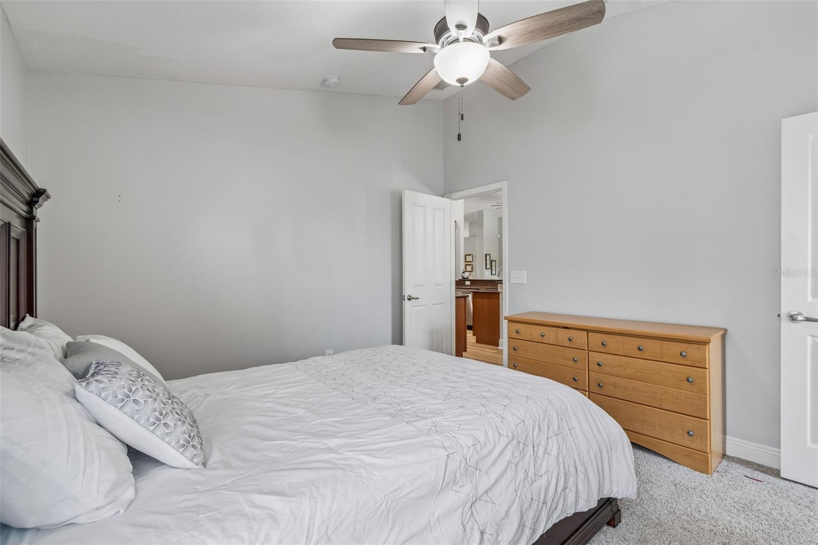 2336 NESSLEWOOD DR — photo 41
