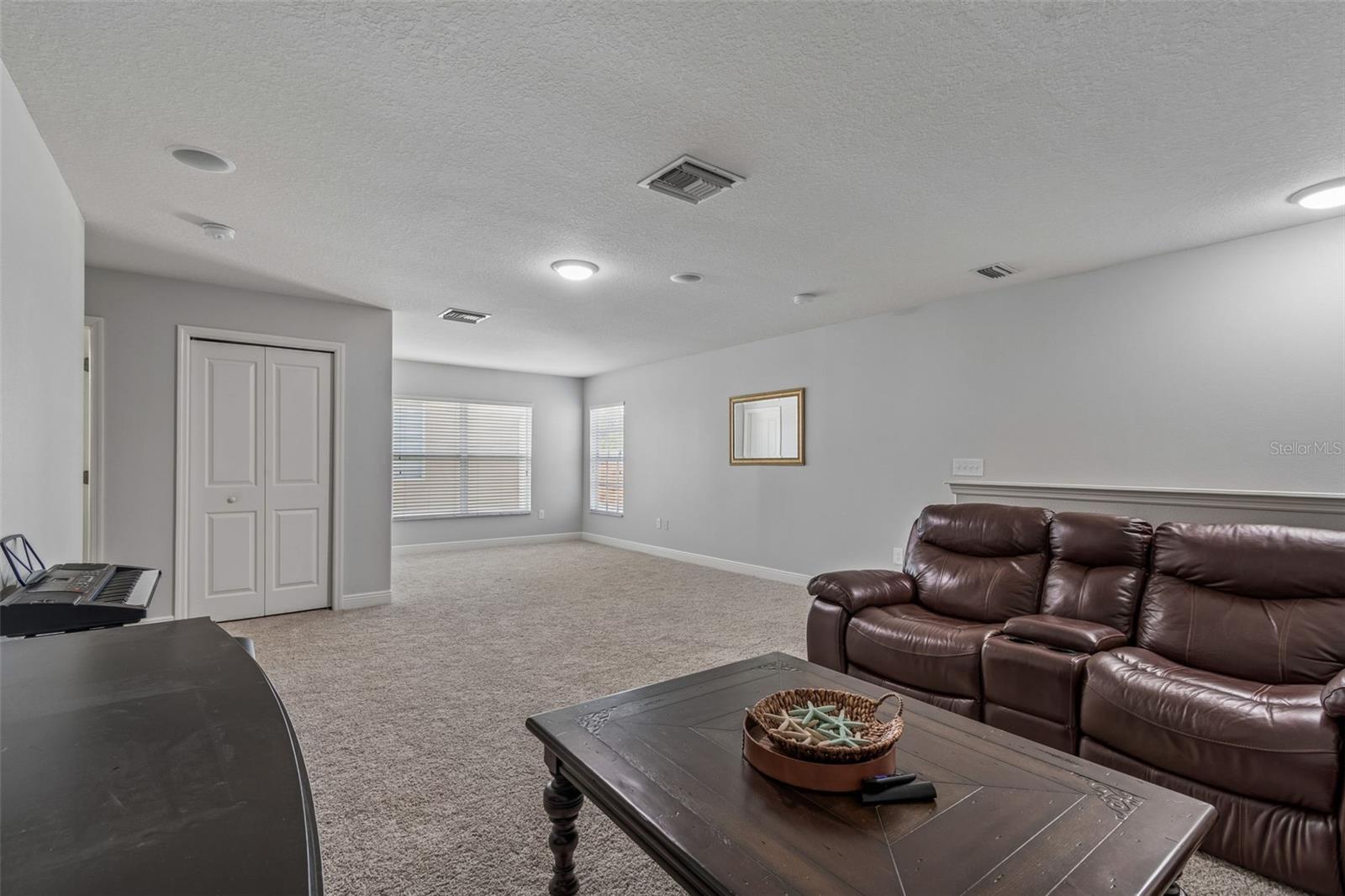 2336 NESSLEWOOD DR — photo 55