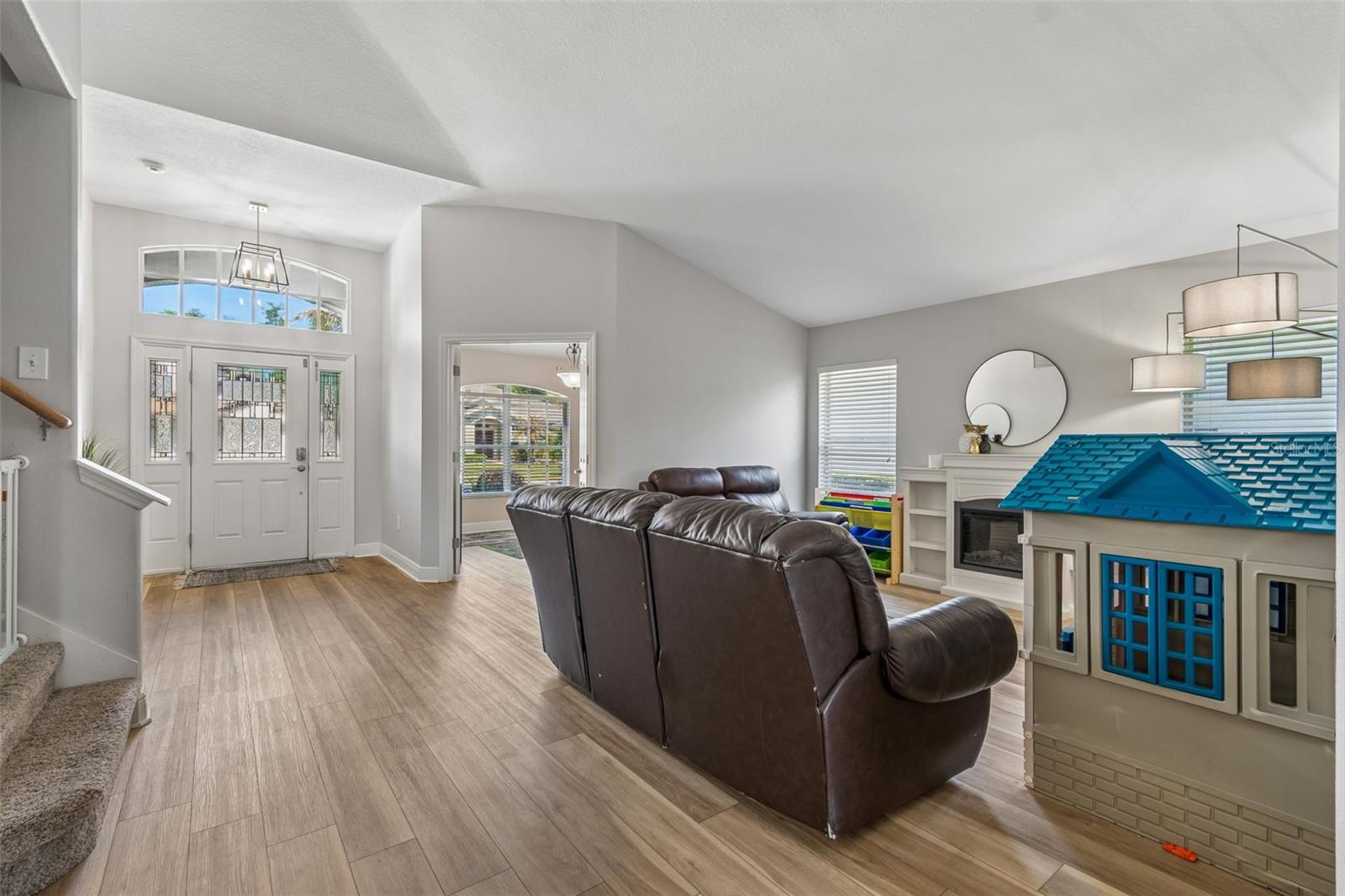 2336 NESSLEWOOD DR — photo 11