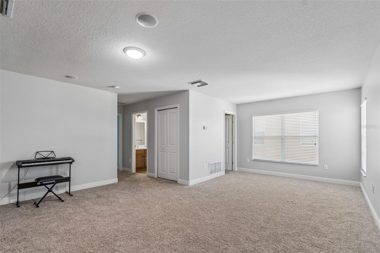 2336 NESSLEWOOD DR — photo 51