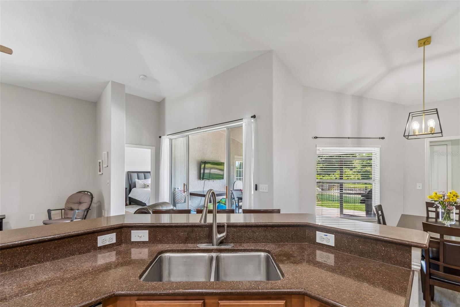 2336 NESSLEWOOD DR — photo 26