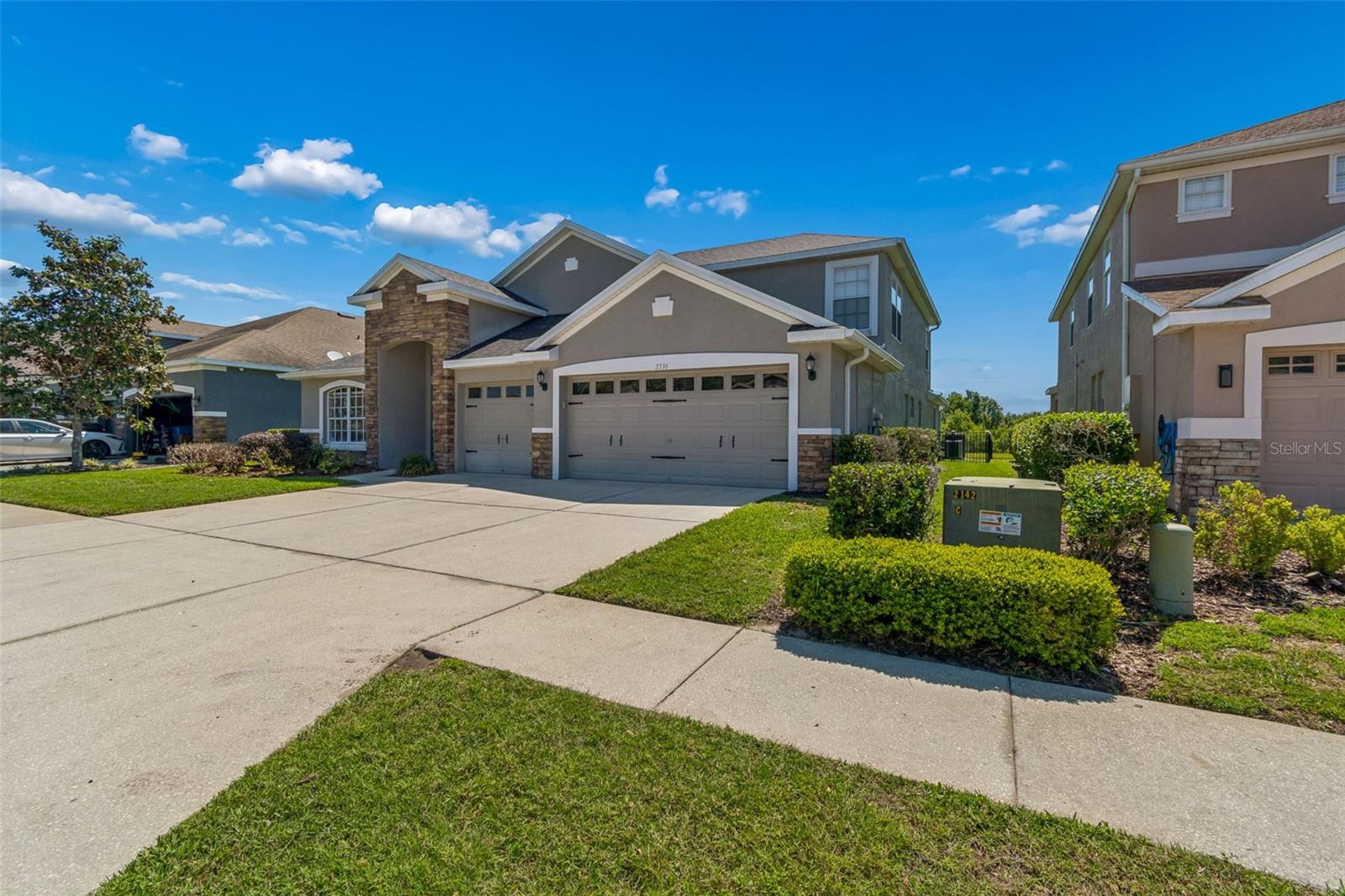 2336 NESSLEWOOD DR — photo 4