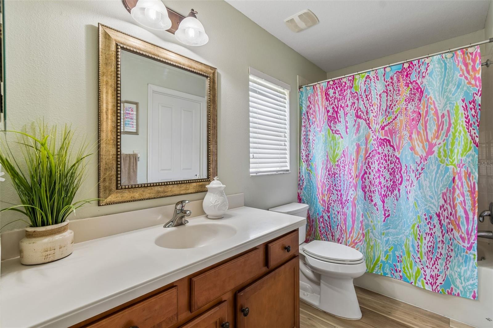 2336 NESSLEWOOD DR — photo 44