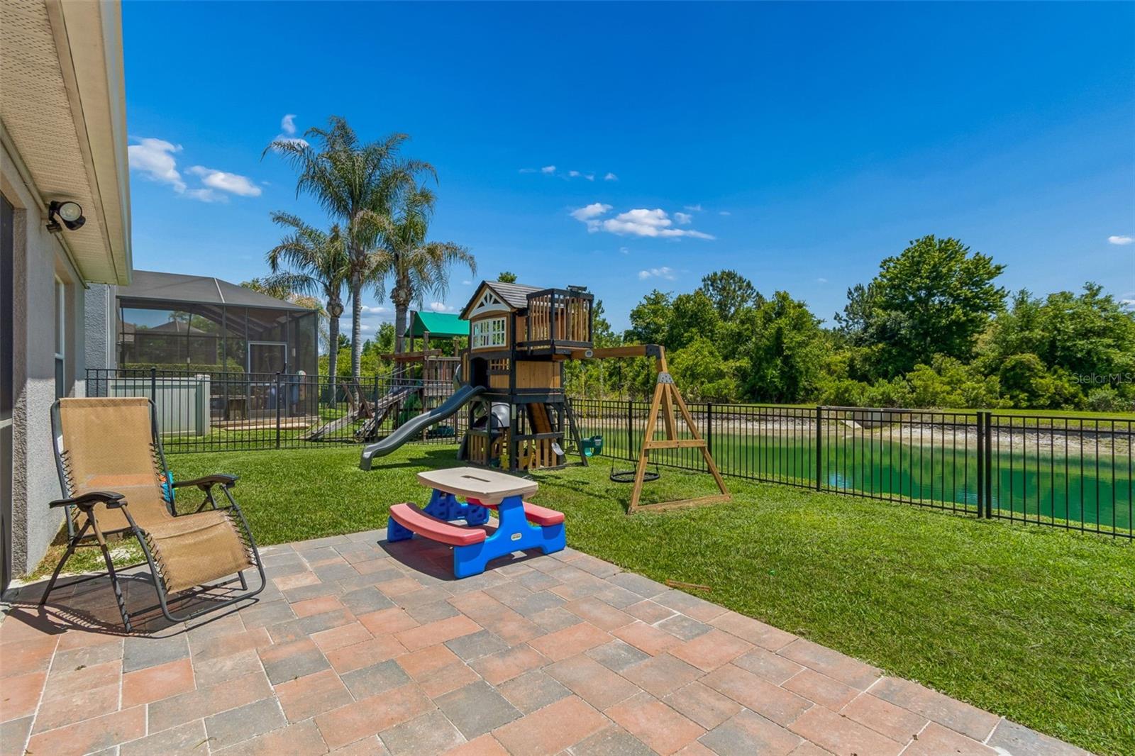 2336 NESSLEWOOD DR — photo 66
