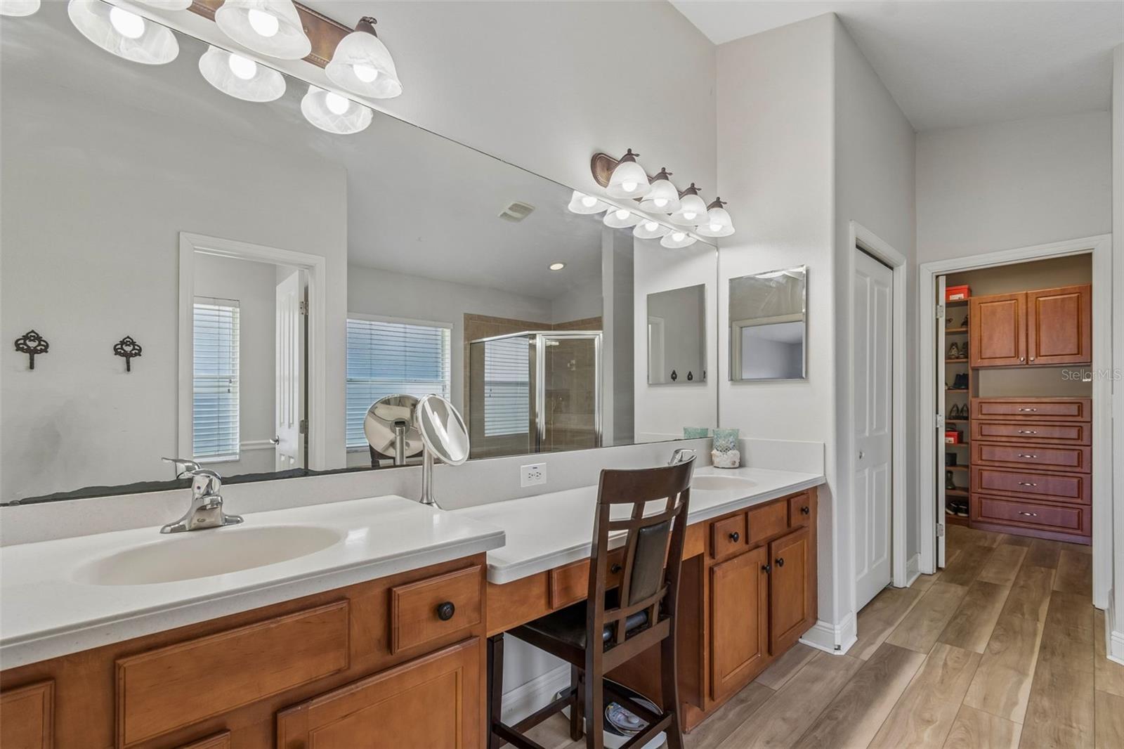 2336 NESSLEWOOD DR — photo 35