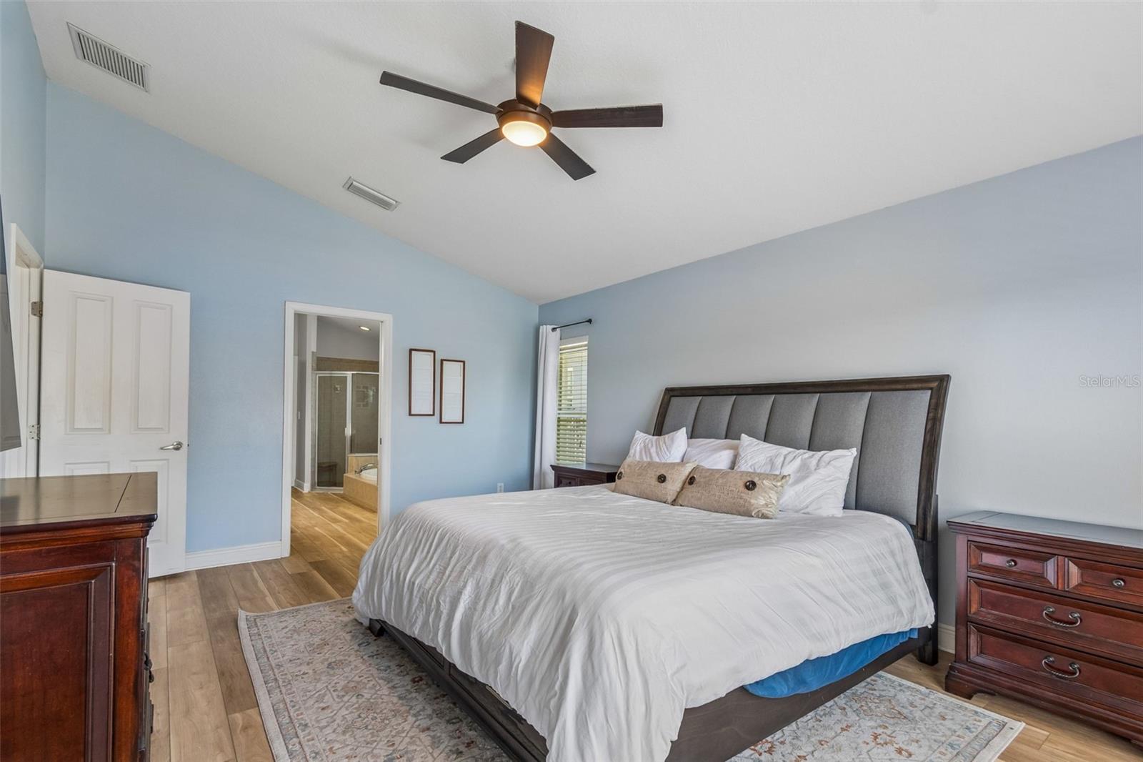 2336 NESSLEWOOD DR — photo 31
