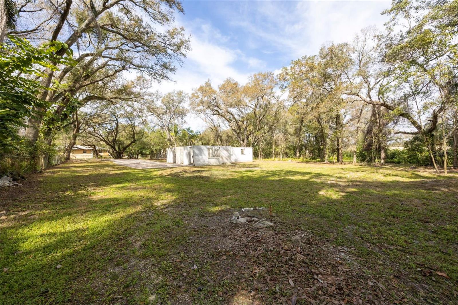 5515 N FALKENBURG RD — photo 4