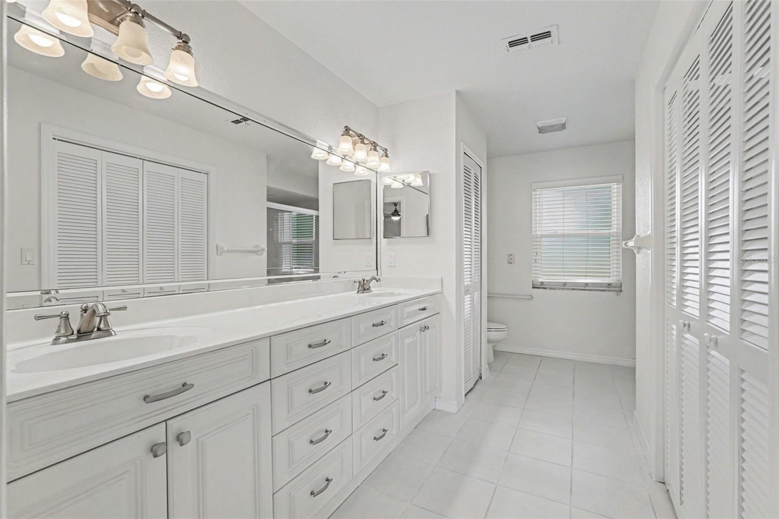 18731 FIRETHORN DR — photo 29