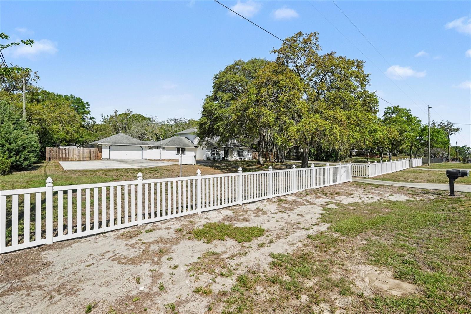 18731 FIRETHORN DR — photo 6
