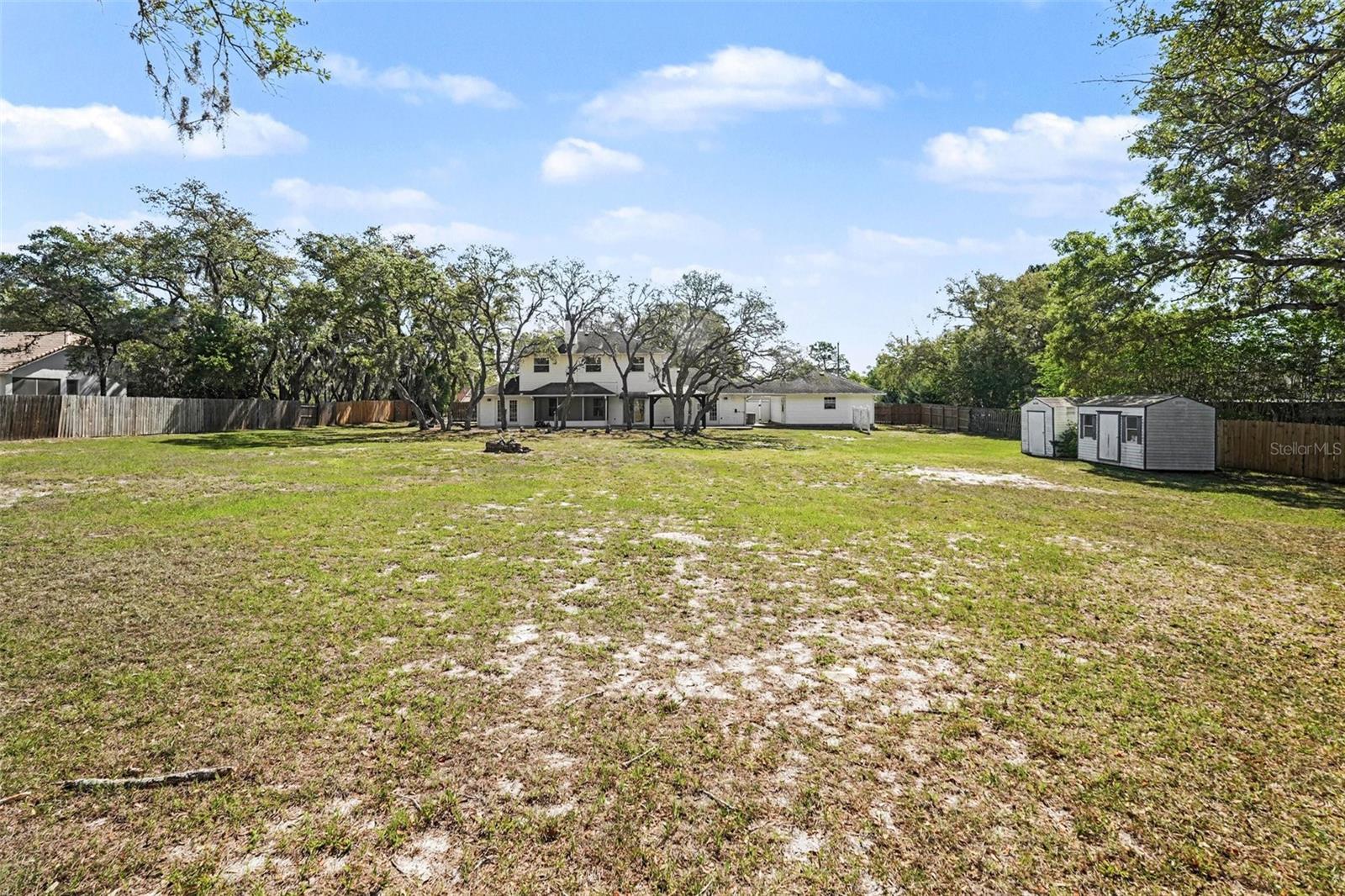 18731 FIRETHORN DR — photo 34