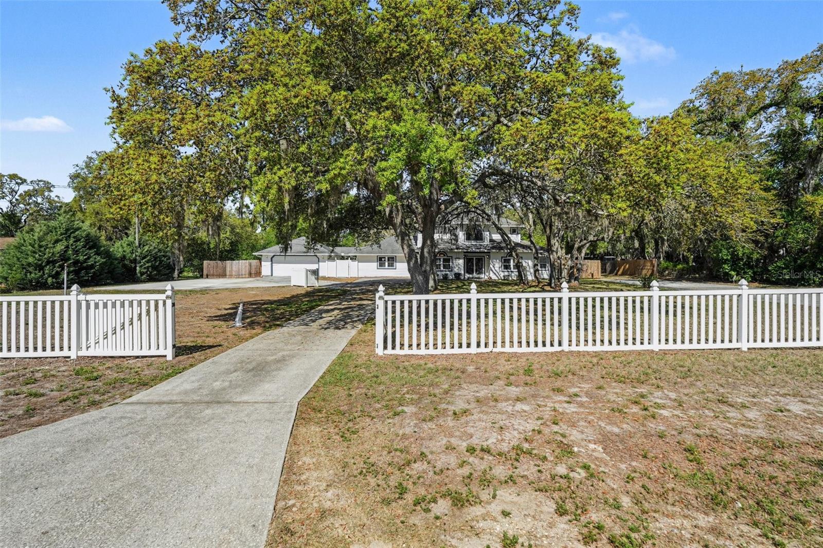 18731 FIRETHORN DR — photo 4