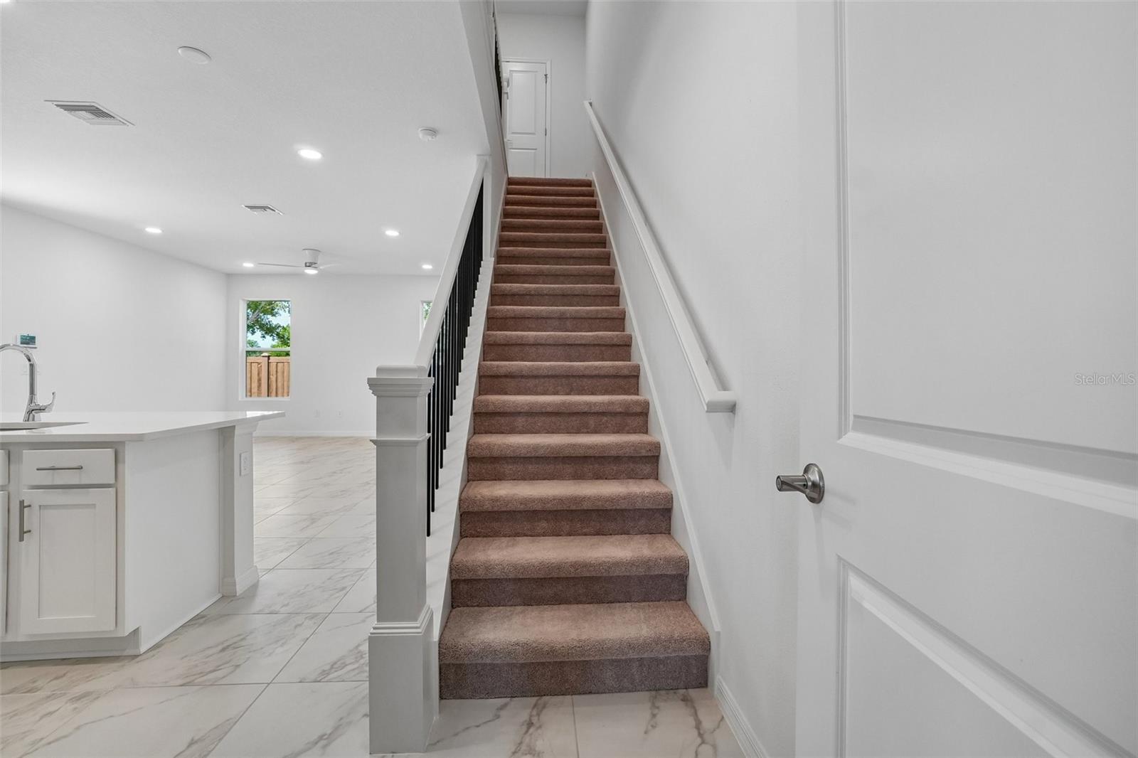 610 SILVER STREAM CT — photo 5