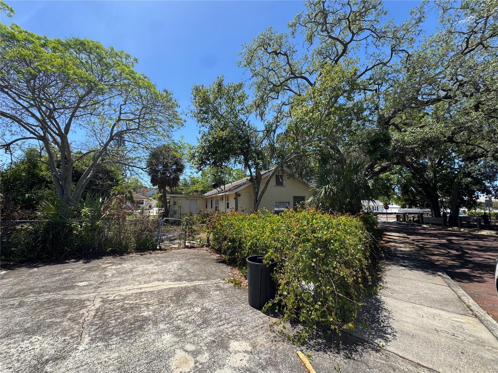 72 ADA ST — photo 22