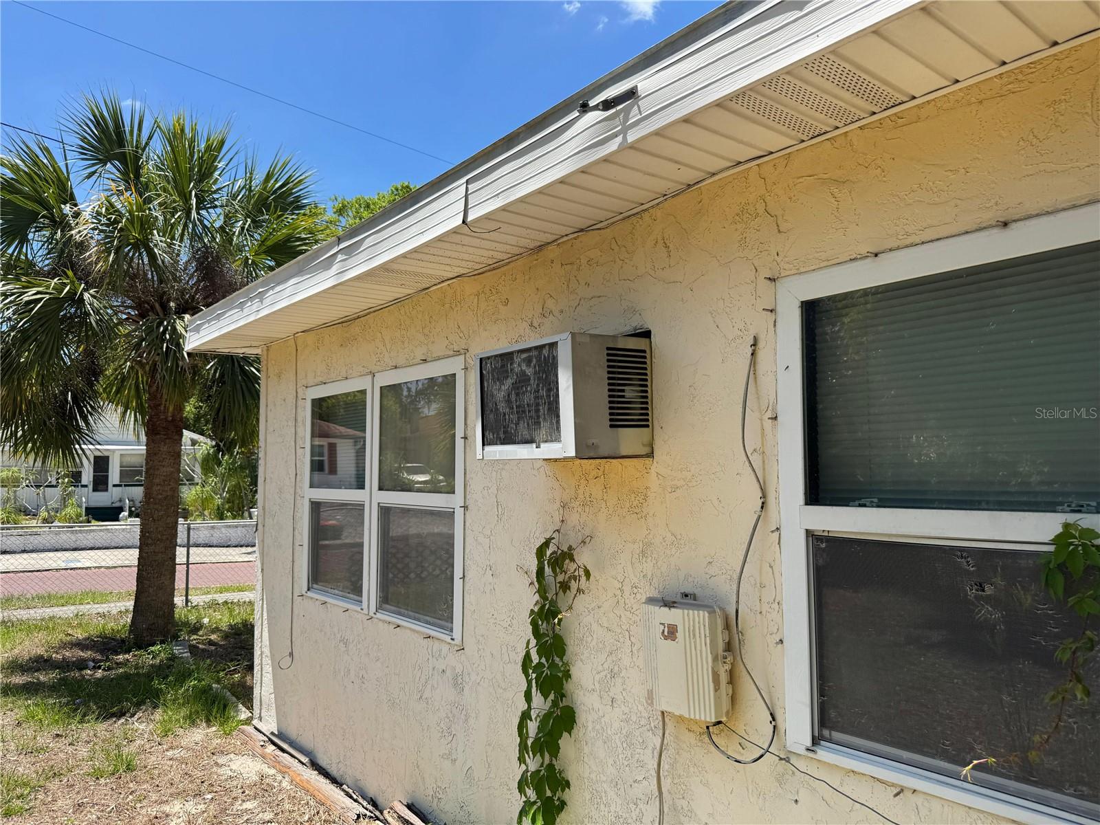 72 ADA ST — photo 10