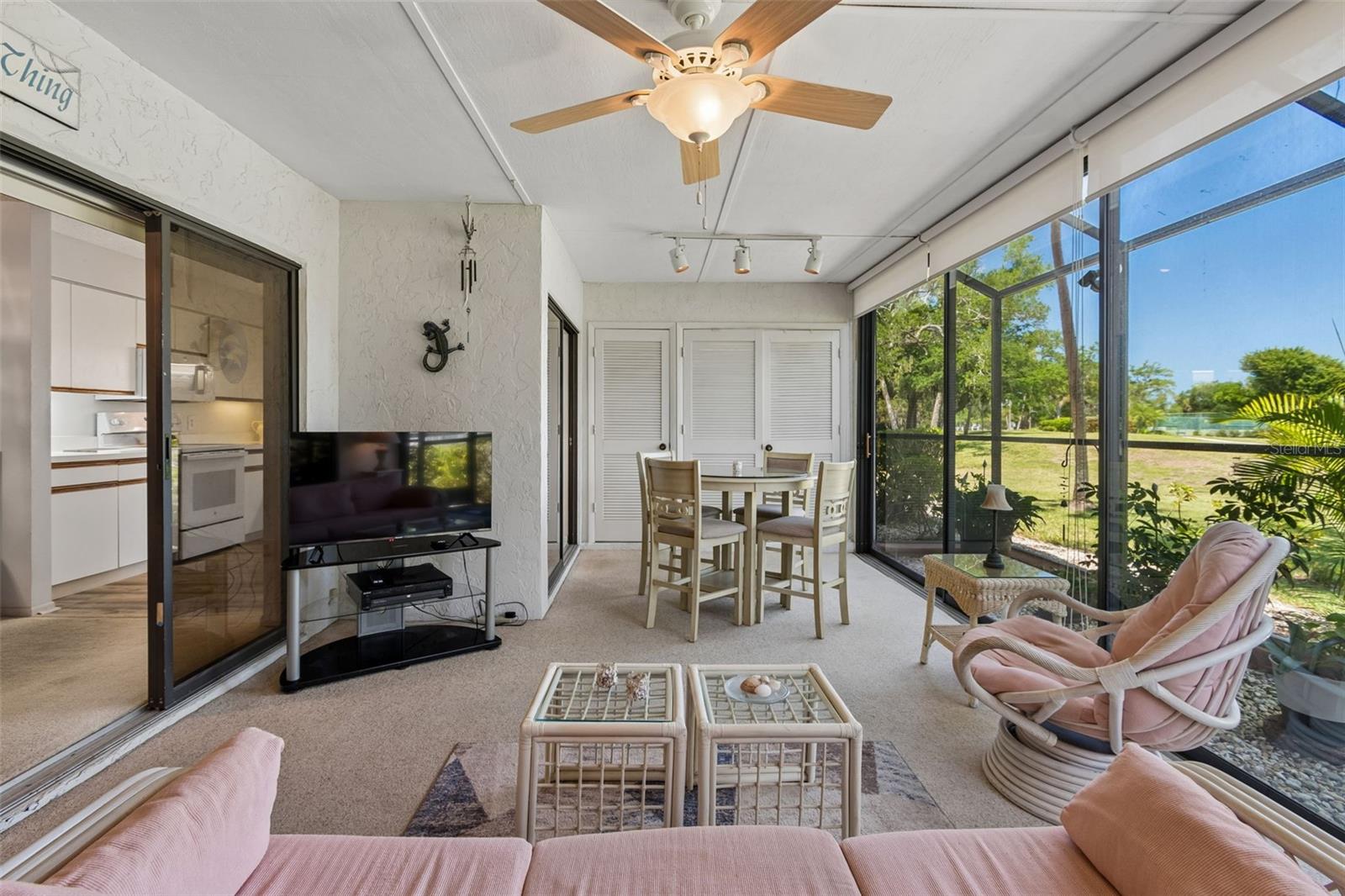 6067 FAIRWAY LN #1413 — photo 22