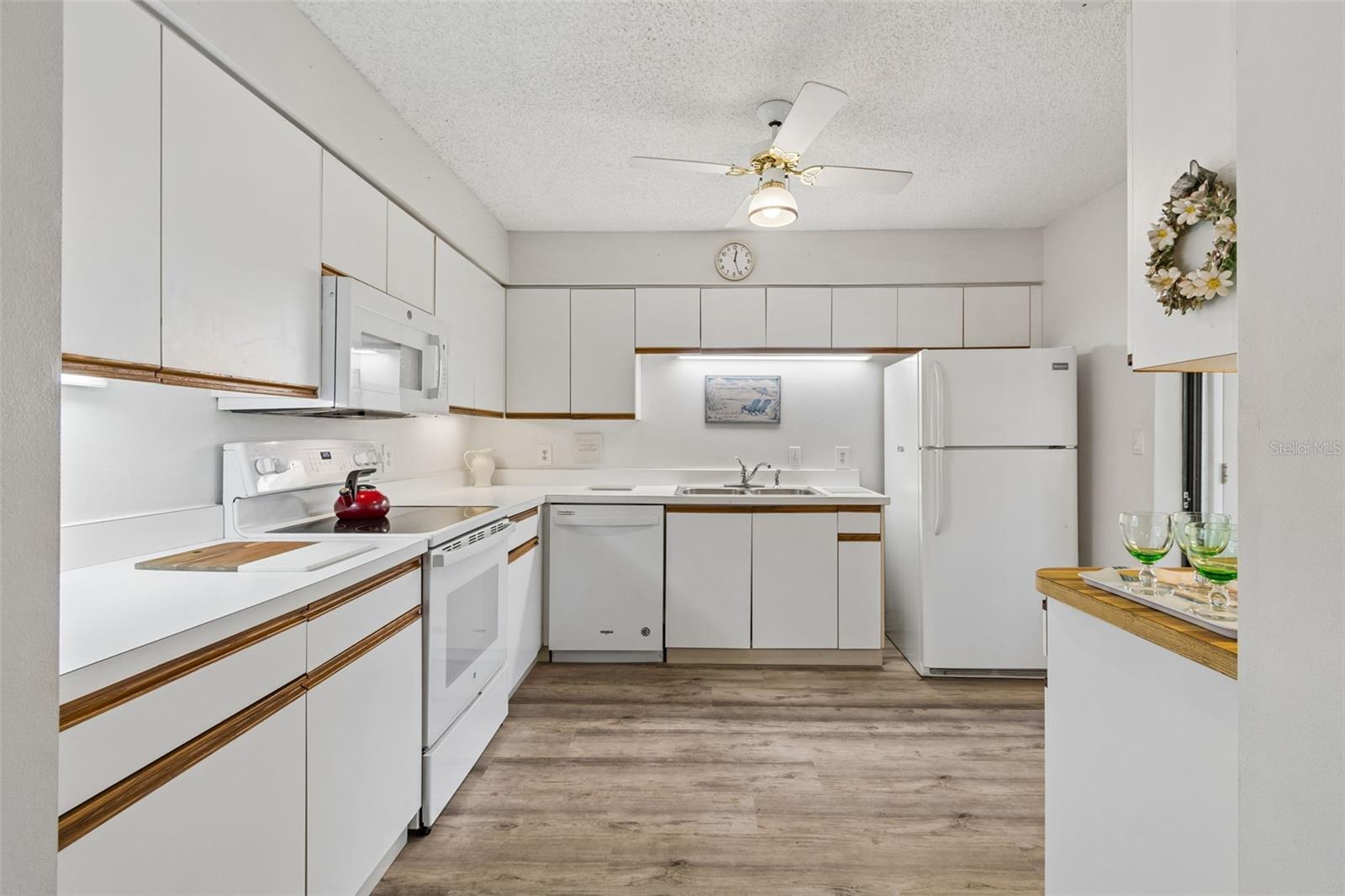 6067 FAIRWAY LN #1413 — photo 13
