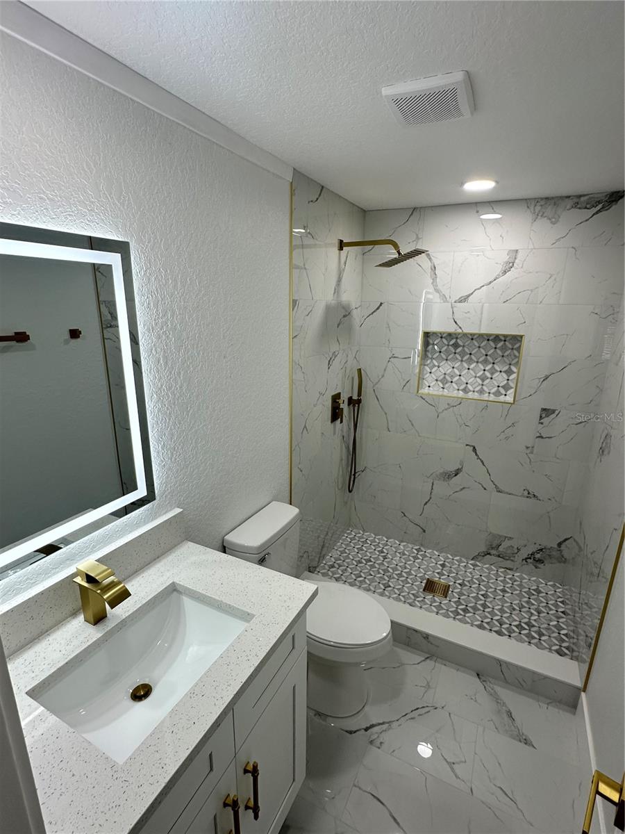 6405 S MANHATTAN AVE — photo 15