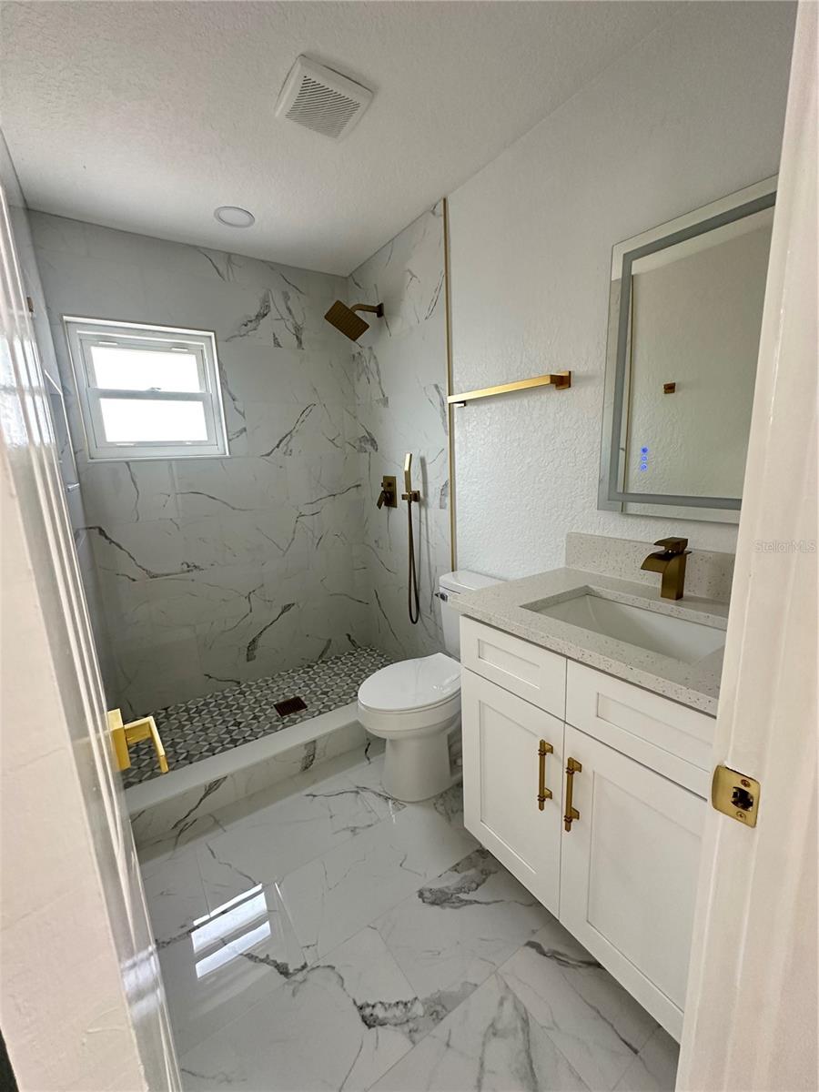 6405 S MANHATTAN AVE — photo 19