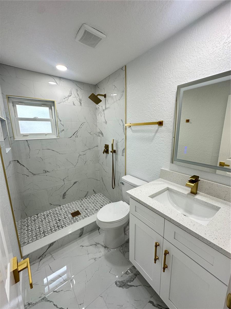 6405 S MANHATTAN AVE — photo 20