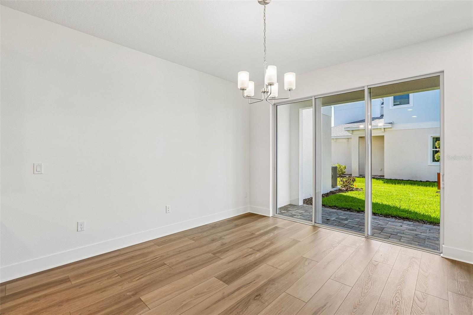 31850 CLOVER FIN CT — photo 14